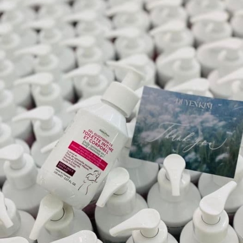 Dung dịch vệ sinh hương thơm dịu nhẹ an toàn NatinFran Gel Intime 150mL (Sao chép)