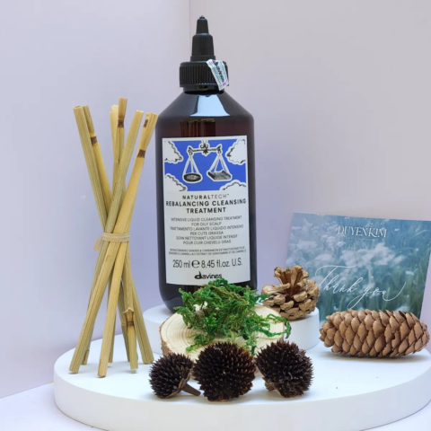 Tinh chất Davines Rebalancing Cleansing Treatment – 250ml, loại bỏ dầu thừa trên da đầu